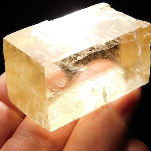 Translucent Iceland SPAR Calcite Crystal With Double Refraction! 62.5gr