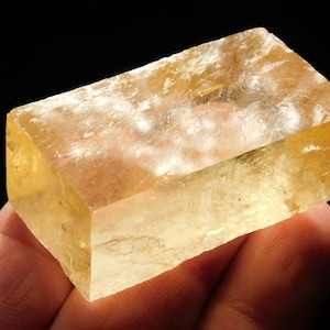 Translucent Iceland Spar Calcite Crystal With Double Refraction! 45.0gr