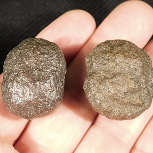 Smaller Moqui Marble or Shaman Stone PAIR 100% Natural Utah 38.5gr