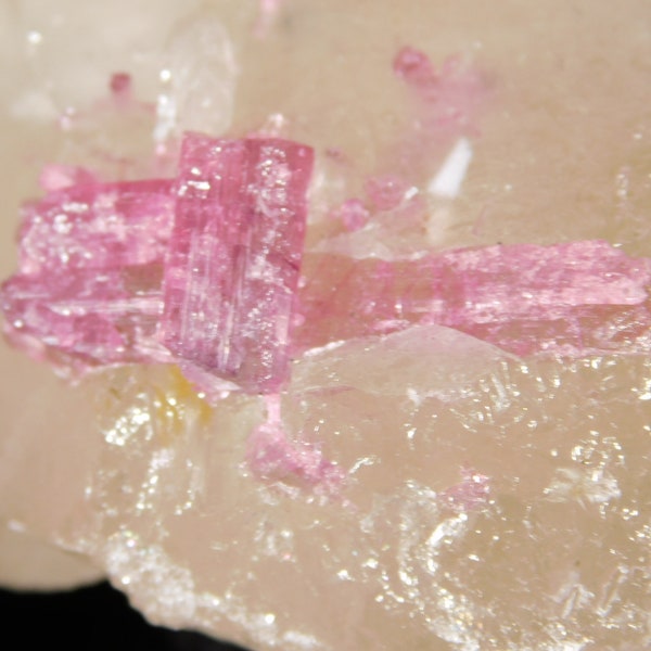Purple Rubellite TOURMALINE Crystal Cluster on Quartz Brazil 164gr