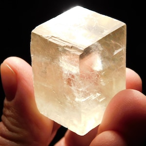 Translucent Iceland Spar Calcite Crystal With Double Refraction! 41.9gr