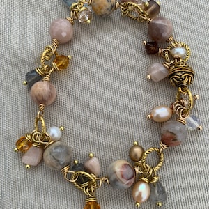 Peach Moonstone Dangle Bracelet w/Italian made magnetic clasp.