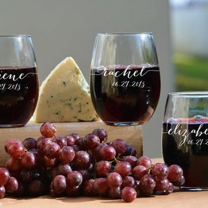 Personalized Stemless Wine Glasses, Customized Bridesmaids Gifts, Wedding Party Engraved Bridesmaid Wine Glasses