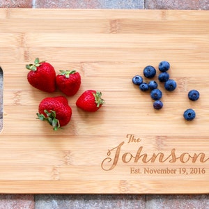 New Home Housewarming Gift, Personalized Cutting Board, Wedding Gift for Couple, Custom Name Wedding Gift, Kitchen Decor, Bridal Shower Gift
