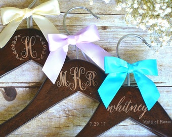 Personalized Wedding Dress Hangers, Custom Bridal Party Hangers, Engraved Wood Wedding Hanger Bridesmaid Gift