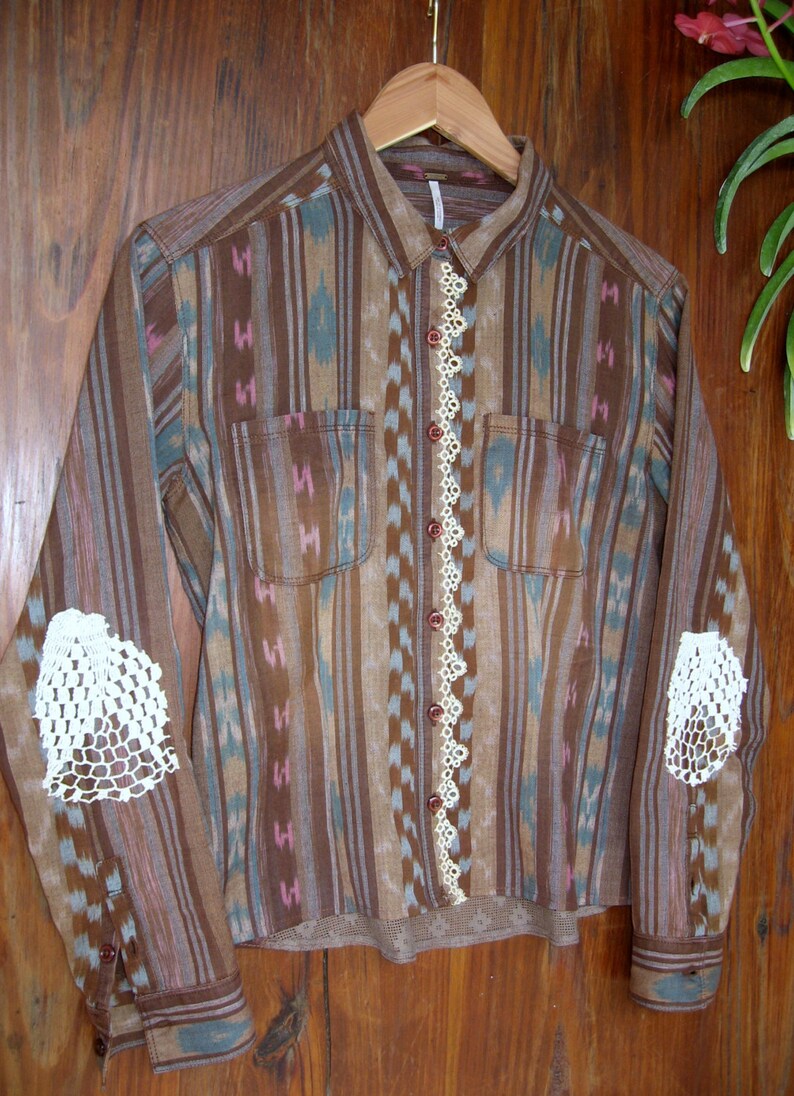 Upcycled Free People Cotton Aztec Print blouse With Ecru Lace Elbow Patches Size Small