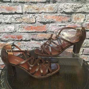   カルバンクラインクロスストラップサンダル ブラウン Calvin Klein カルバンクラインクロスストラップサンダル ブラウン