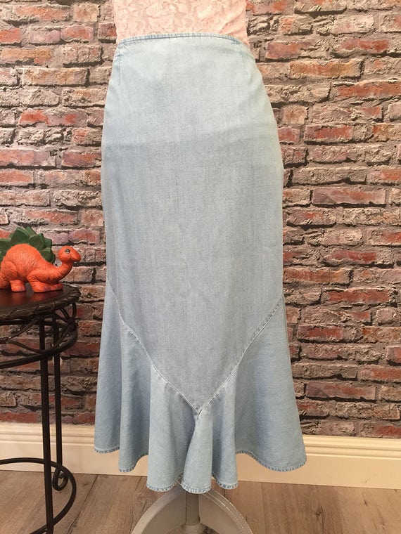 Vintage Cotton Chambray Fluted Hem Midi Skirt    … - image 2