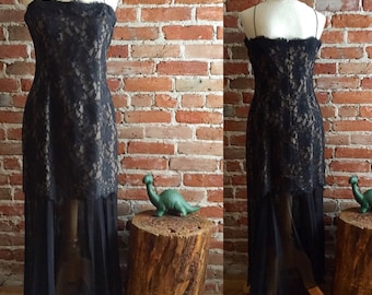Superbe robe en dentelle noire vintage avec sous-couche en soie transparente, taille 10