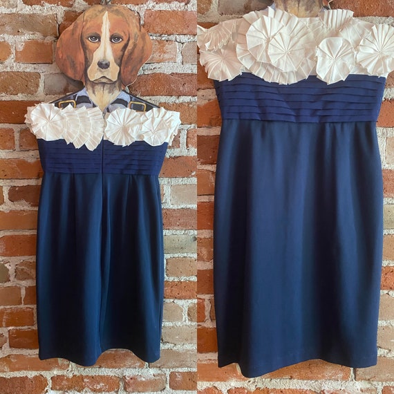 Vintage BCBG Navy & Cream Pinwheel Party Dress, strapless, Size 2, BOHO Preppy