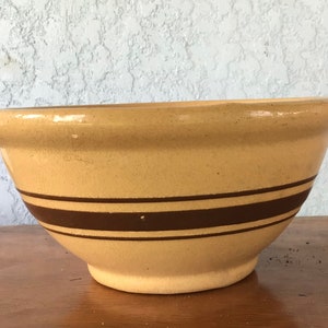 Yellow Ware Mixing Bowl brown Stripe-