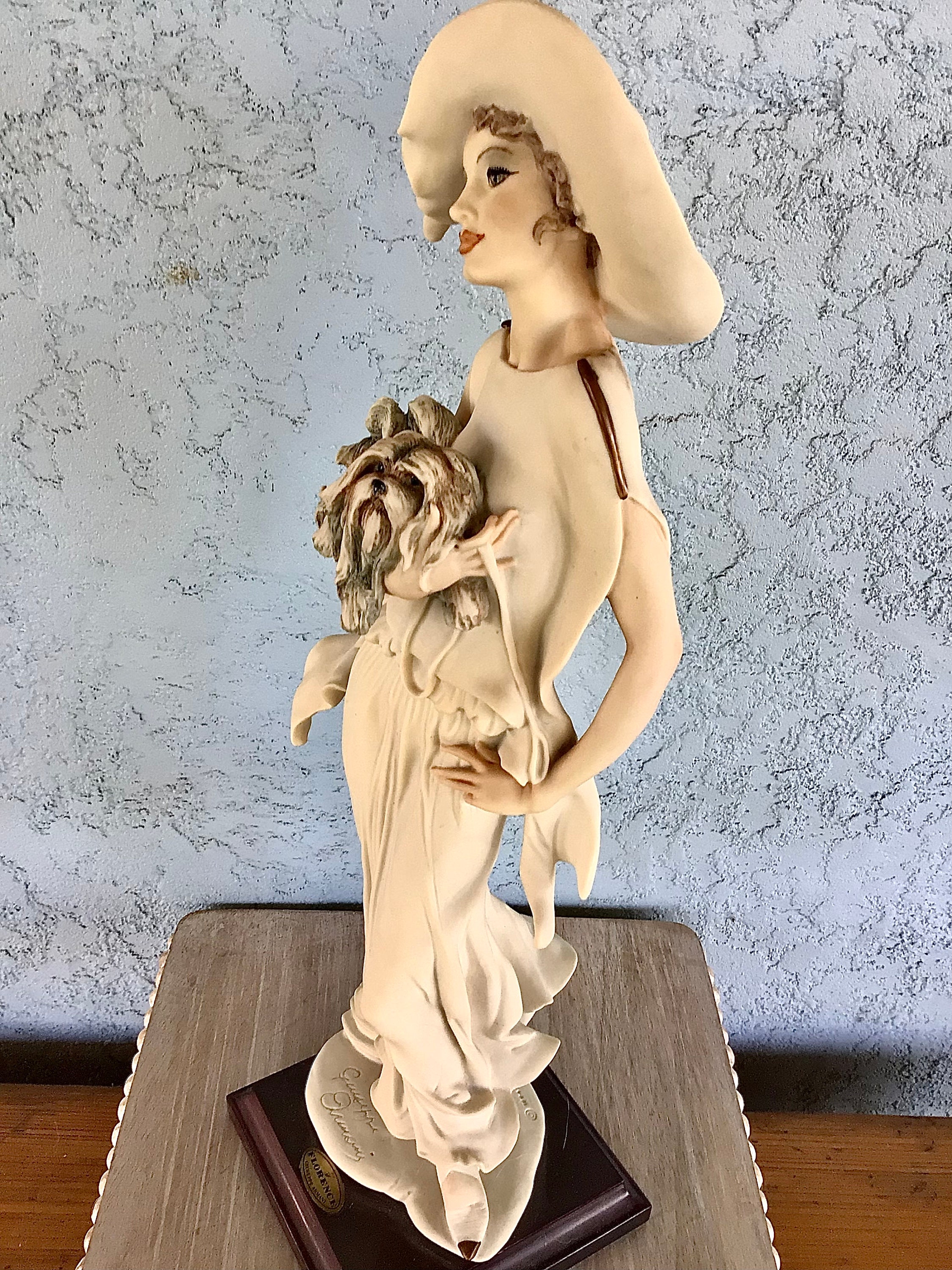 Giuseppe Armani Figurine -sophia Art 0636-F Woman With Dod