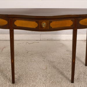 32464EC: KINDEL Winterthur Collection Inlaid Mahogany Console Table