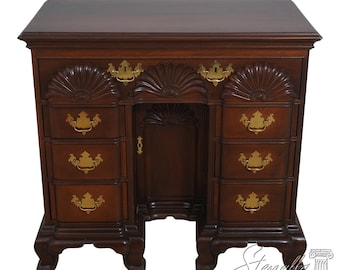 L72740: HARDEN Block Front Townsend Yale Mahogany Kneehole Desk Chest