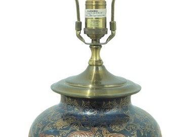 F54619EC: WILDWOOD Chinoiserie Design Crackle Porcelain Table Lamp