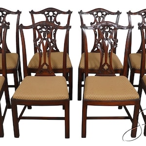 L62428EC: Set of 8 HENREDON Chippendale Mahogany Dining Room Chairs