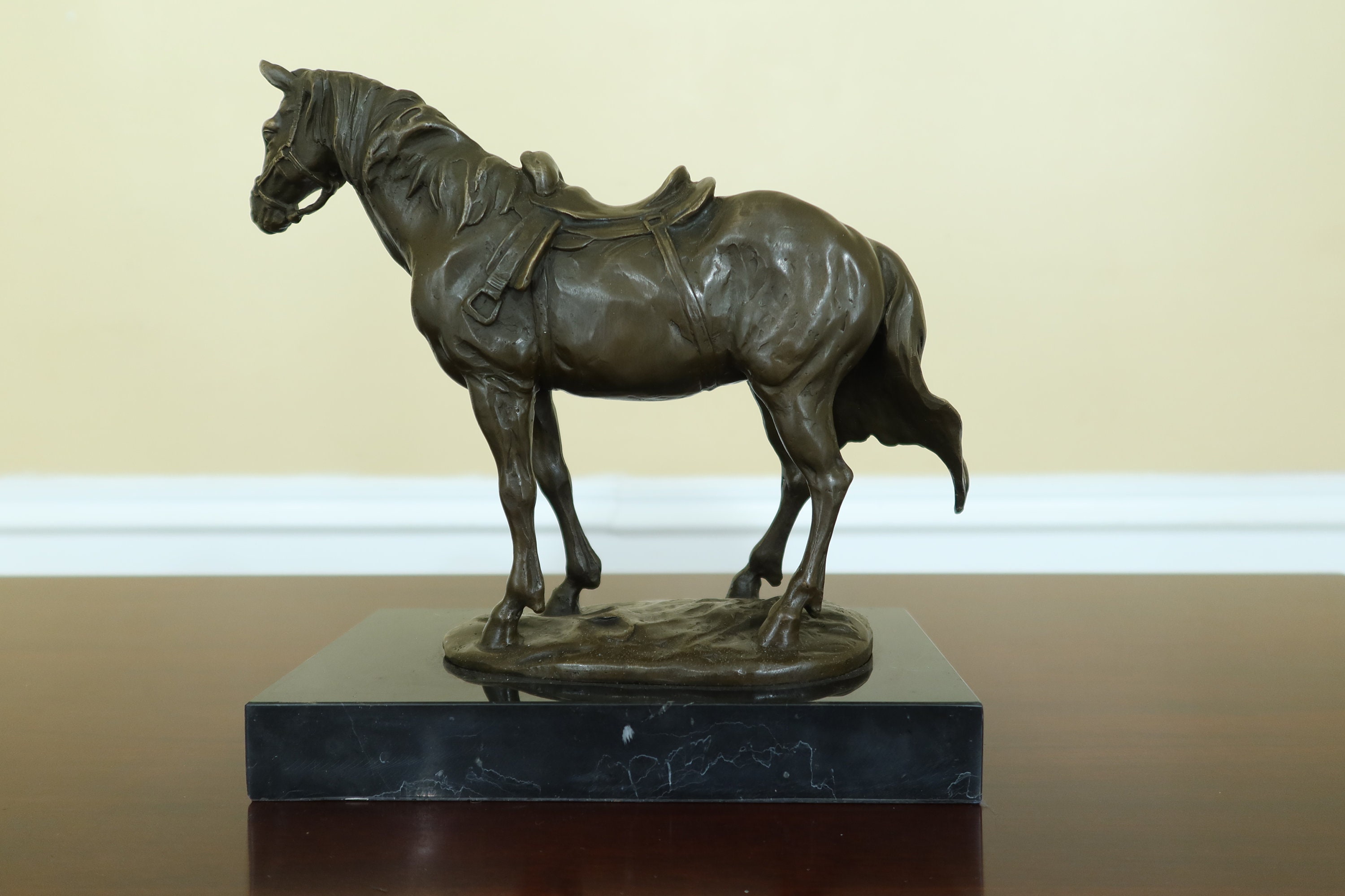 F51254EC SIGNATURE STATUARY Bronze Horse w. Saddle Statue Etsy