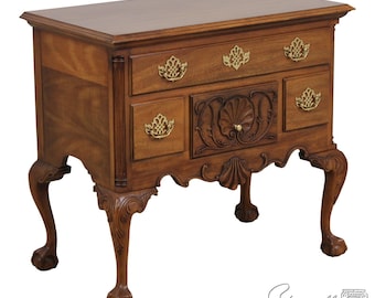 73276: COUNCILL CRAFTSMEN Mahogany Chippendale Style Lowboy