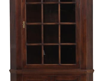 F71051: STICKLEY Chippendale Mahogany Corner China Cabinet