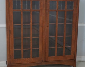 70128: STICKLEY Mission Oak 2 Door Bookcase