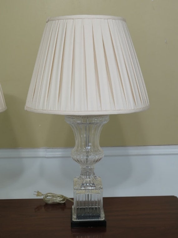 glass urn table lamp