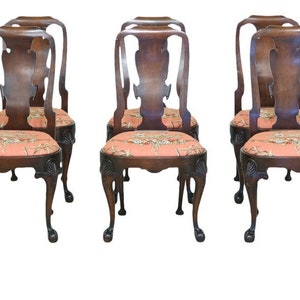 LF49990EC: Set Of 8 Vintage High Quality English Dining Room Chairs