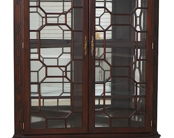 63534EC: HENKEL HARRIS Georgian Mahogany Corner China Cabinet