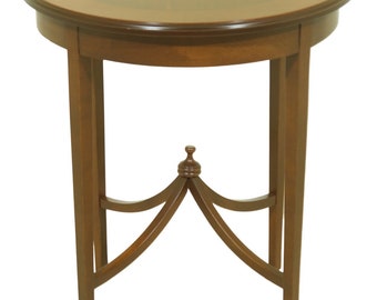 32923EC: Federal Style Inlaid Mahogany Round Occasional Table