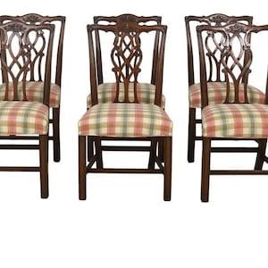 L55304EC: Set Of 8 KINDEL Mahogany Chippendale Dining Room Chairs