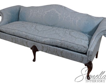 62696: HICKORY CHAIR CO Queen Anne Mahogany Sofa