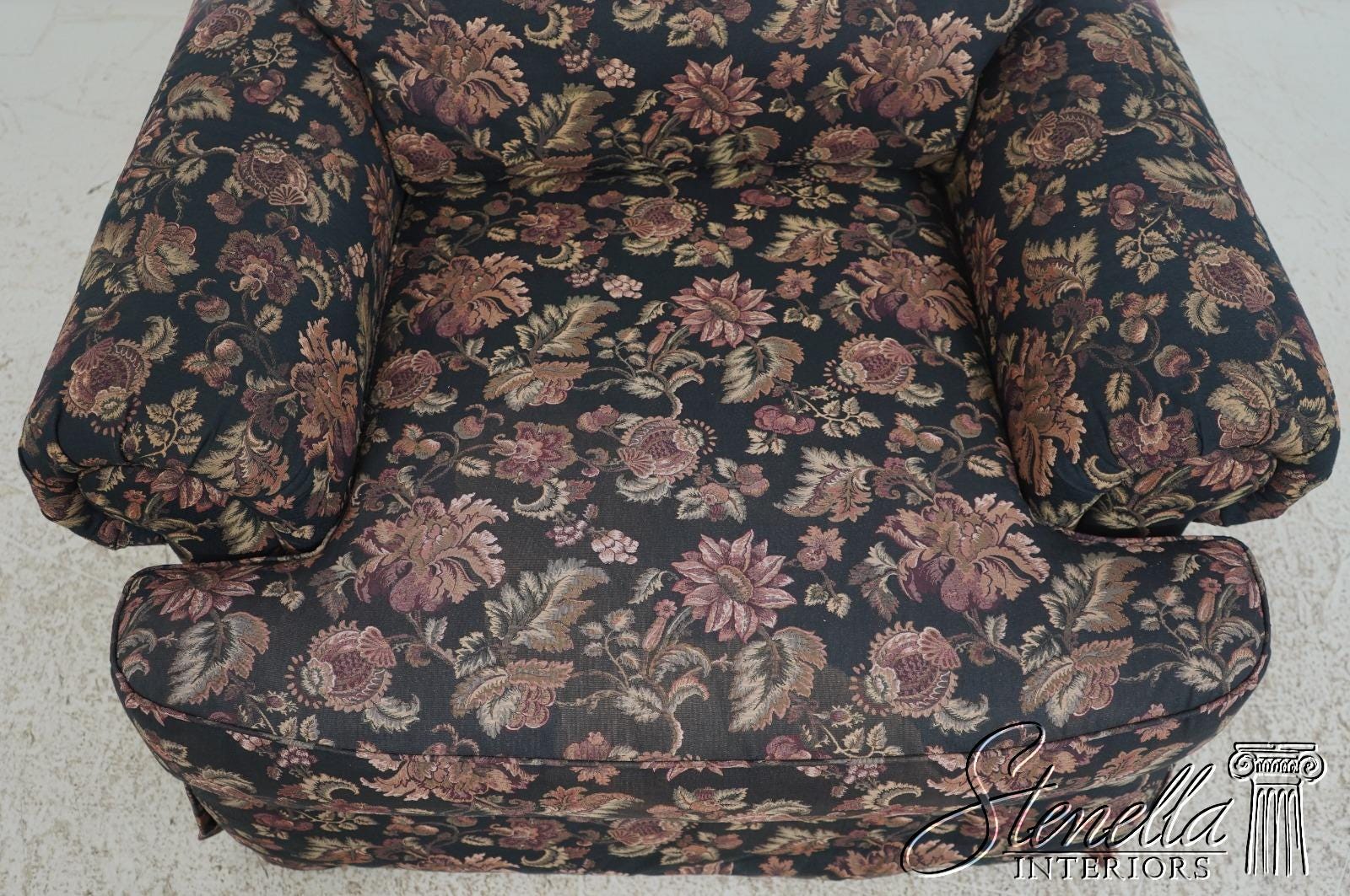 F67767: THOMASVILLE Large Floral Upholstered Club Chair & Ottoman
