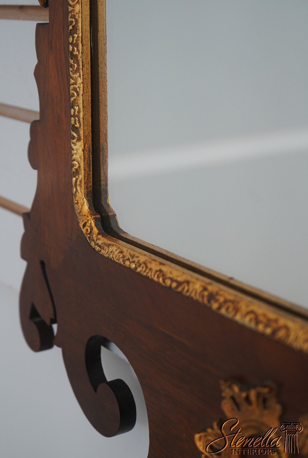 65001EC: Vintage Chippendale Mahogany Mirror W. Phoenix