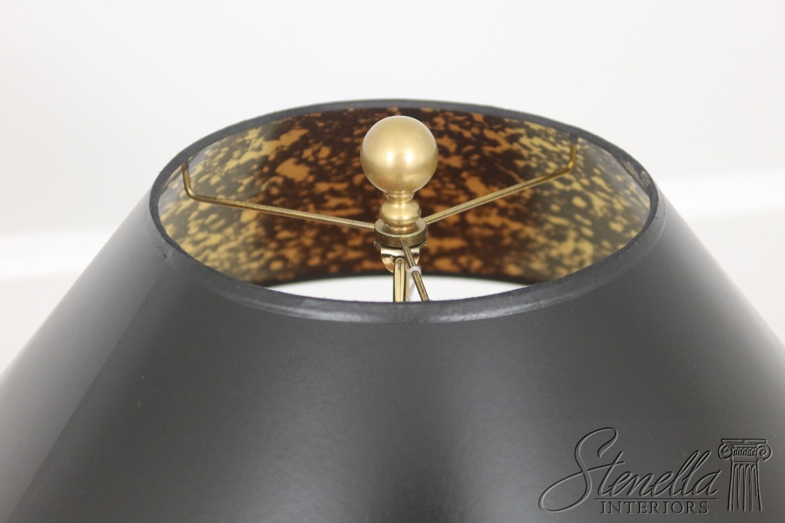 LF55391EC: CHAPMAN Brass Table Lamp W. Black Shade - Etsy