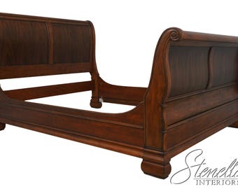 72526: ETHAN ALLEN Queen Size Tuscany Sleigh Bed