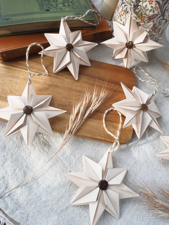 Unify Handmade: How to Make Paper Straw Snowflake Ornaments