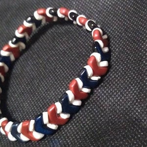 Bracelet chevron rouge, blanc et bleu