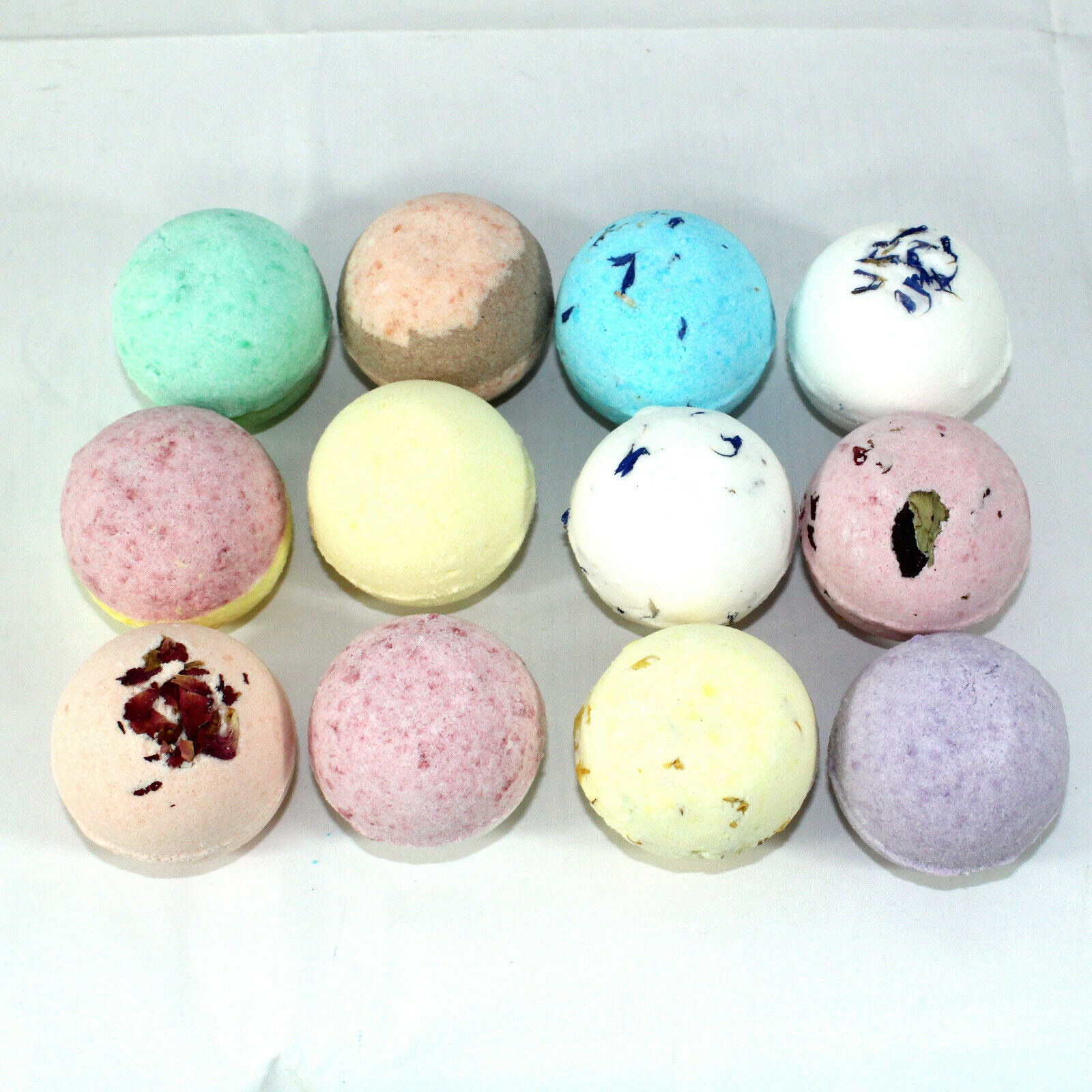 Reduced plastic Fizzy Bath Bombs set of 12 x 65g Round gift Etsy