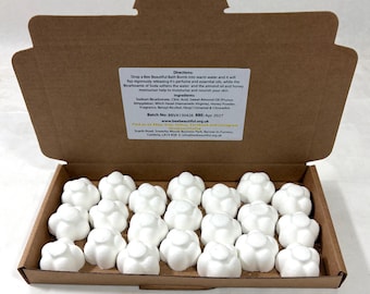 Vanilla Scented Bath Bombs, Flower Shaped (21 x 10g)