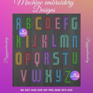 Peut inclure: Un ensemble de 26 lettres de l'alphabet colorées dans un style rétro, chaque lettre étant soulignée de plusieurs lignes. Les lettres sont disposées en trois rangées sur un fond en bois foncé. Le texte "6 TAILLES" et "26 LETTRES" est inclus dans l'image. Le texte "BX-DST-HUS-EXP-JEF-PES-SEW-VP3-XXX" est en bas de l'image.