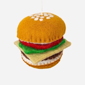 Burger Ornament / Food Ornament / Christmas Tree Ornament / Christmas Felt Ornament / Ornaments for Dad / Ornaments for Mom / Hamburger
