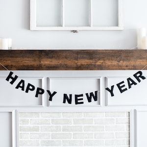 Happy New Year Garland / Happy New Year Banner / New Year Decor / New Year Mantel Decoration /New Year Hanging Decor