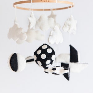 Black and White Baby Mobile 