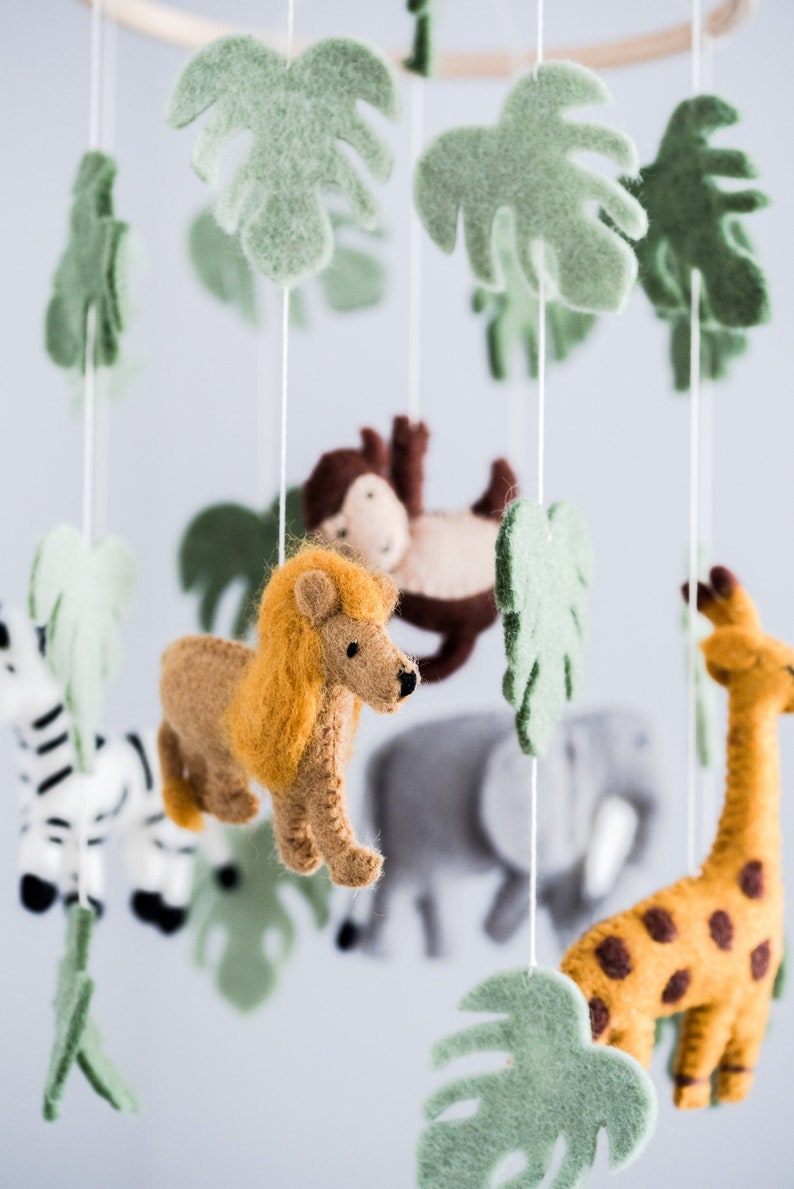 jungle theme baby mobile