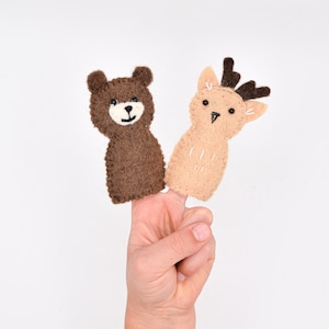 Reindeer and Bear Felt Finger Puppet Set / Handmade Woodland Animal Puppets / Kid&#39;s Stocking Stuffer / Pretend Play / Woodland Waldorf Toy