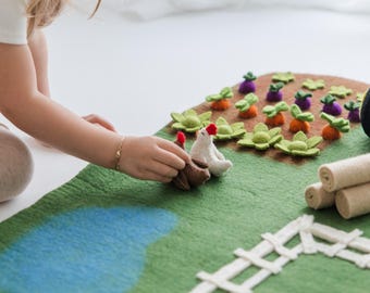 Pretend Play, Felt Animals, Felted Toy, Farm Play Mat Set, Barnyard Playscape