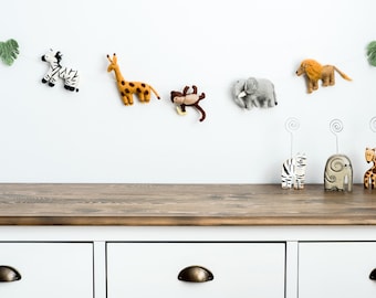 Felt animal garland / baby jungle animal banner / decor jungle theme nursery / Safari Nursery