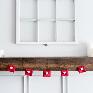 Valentine's Garland / Envelope Garland / Love Decor / Valentine's day decor / Valentine's day mantel decor /  XOXO Decor