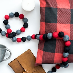 Plaid Christmas Garland: Wool Felt PomPom Rustic Holiday Decor