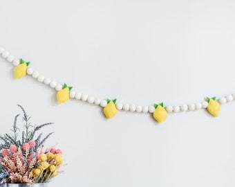 Lemon Garland: Summer Party Lemonade Decoration