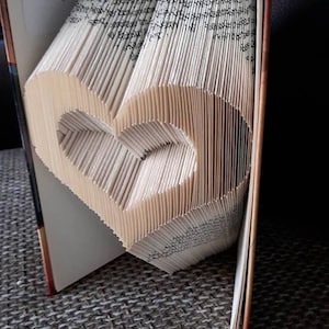 Book Folding Pattern -HERZ + Kostenlose Anleitung
